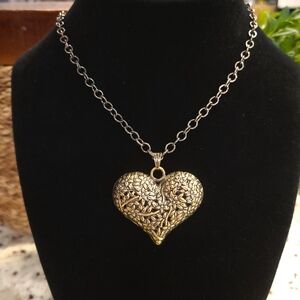 Gold Heart Pendant Necklace